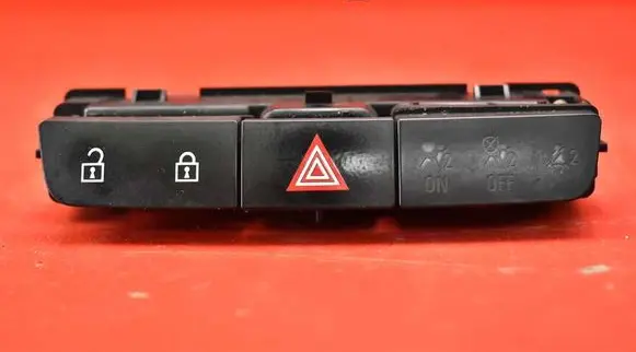 Opel Insignia A Hazard light switch 13324594