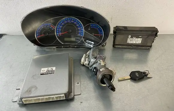 Subaru Forester SH Engine ECU kit and lock set 22611AN470 A18000R9E