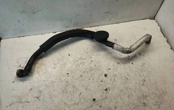Opel Vivaro Breather/breather pipe/hose 8200045745 3911171919