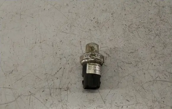 Volkswagen Golf IV Air conditioning (A/C) pressure sensor 8D0959482B TDP302QADG2