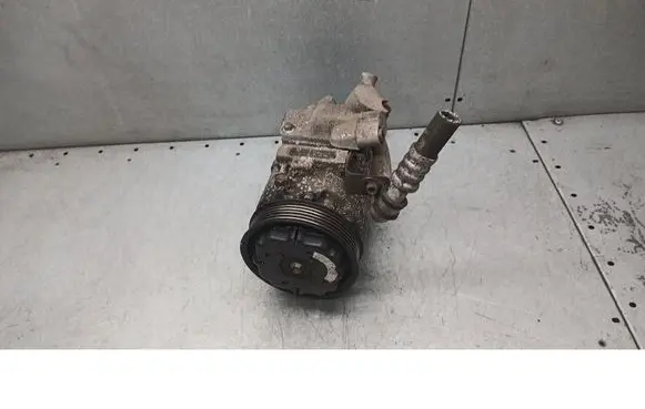 Skoda Fabia Mk1 (6Y) Air conditioning (A/C) compressor (pump) 6Q0820803