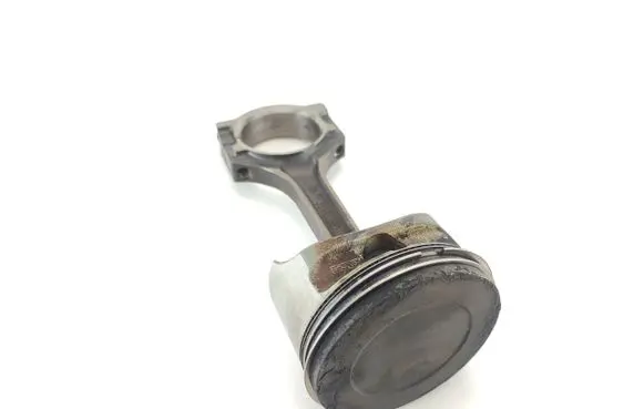 Volvo C30 Piston 