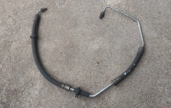 Jeep Grand Cherokee (WJ) Power steering hose/pipe/line