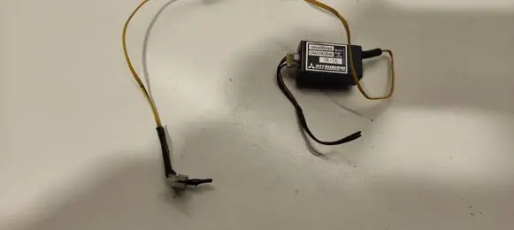 Mitsubishi Space Star Outside/exterior temperature sensor MR460499 CSA531C004B