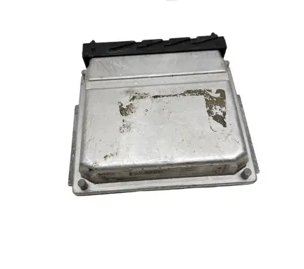 Volvo V70 Engine control unit/module 09496667A 0000052796 00181