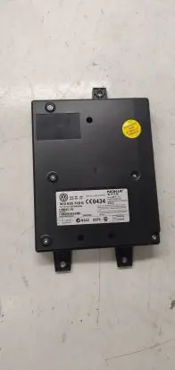 Volkswagen PASSAT B6 Bluetooth control unit module 3C0035729G B6A020599 0541570