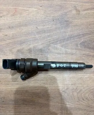 BMW X3 F25 Fuel injector 0445110617