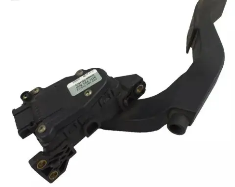 Volkswagen Golf IV Accelerator throttle pedal 8D1723523