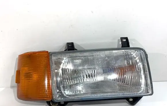 Volkswagen Transporter - Caravelle T4 Headlight/headlamp 