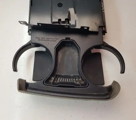 Cup holder front
