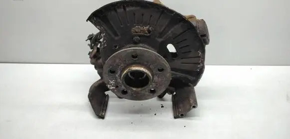 Mercedes-Benz ML W163 Front wheel hub