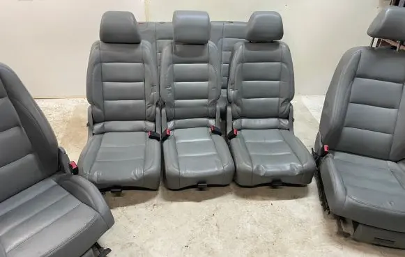 Seat set