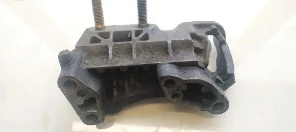 Mazda 3 I Engine mounting bracket 326C29