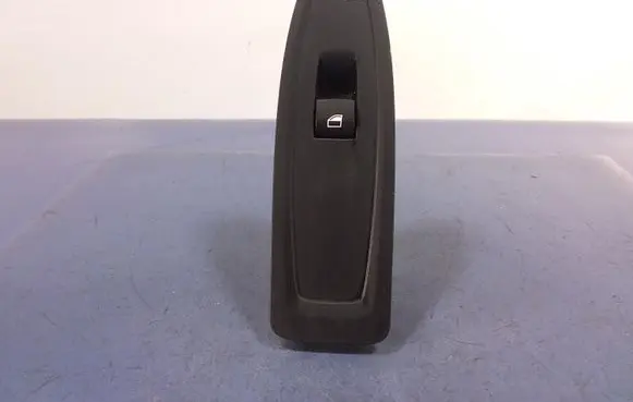 BMW M4 F82 F83 Electric window control switch 9208107