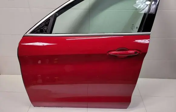 Alfa Romeo Stelvio Front door