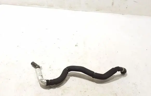 Volvo C40 Engine coolant pipe/hose 32382004