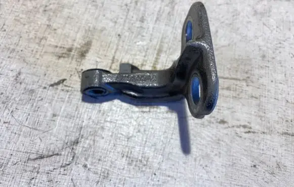 Jaguar XJ X351 Rear door lower hinge 8X23228A