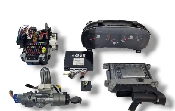Engine ECU kit and lock set