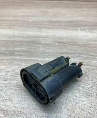 Volkswagen Transporter - Caravelle T4 Plug wire 701973303