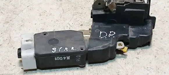 Mitsubishi Space Star Front door lock