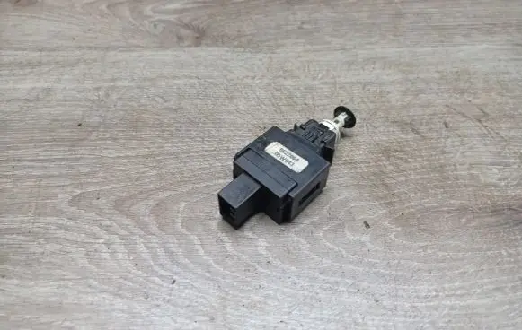 Volvo V70 Brake pedal sensor switch 8622064