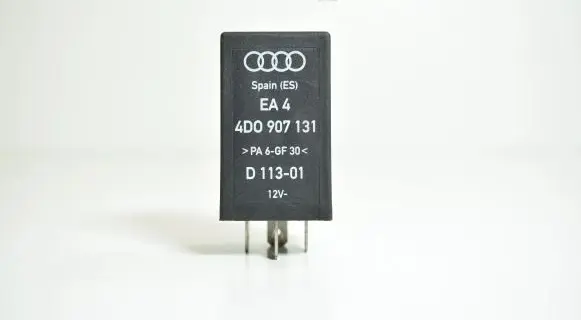Audi A4 S4 B5 8D Other relay 4D0907131
