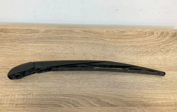 Chrysler Pacifica Rear wiper blade arm AJ980111