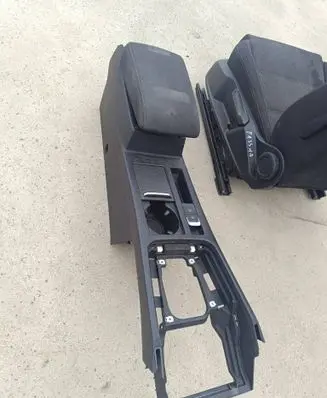 Volkswagen PASSAT B8 Armrest 