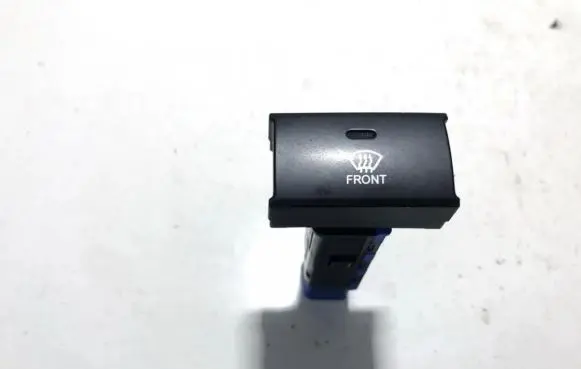 Hyundai Santa Fe Windscreen/window heater switch 621w05010