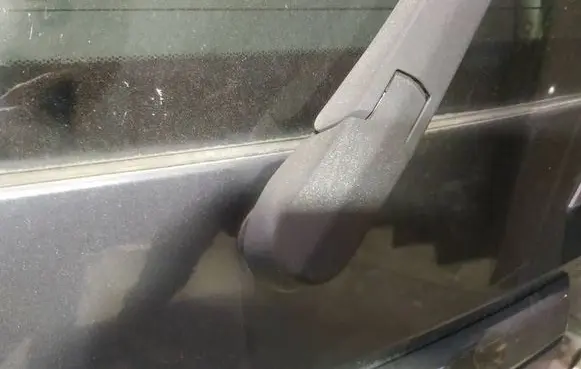 Honda FR-V Rear window wiper motor