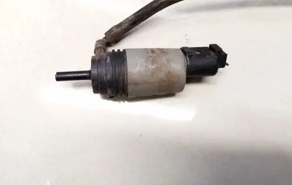 Windscreen/windshield washer pump