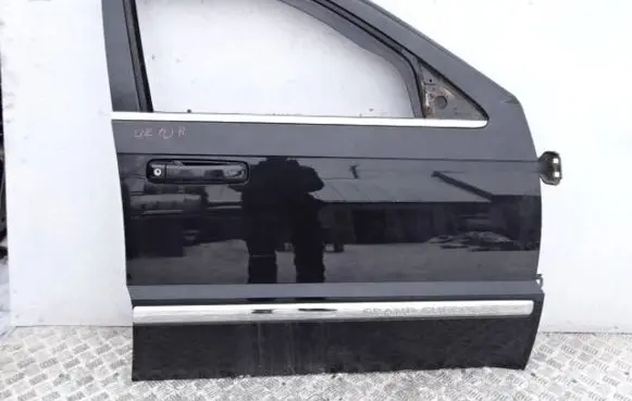 Jeep Grand Cherokee (WK) Front door