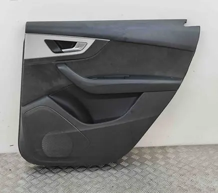 Audi Q7 4M Rear door card panel trim 4M0863982