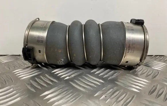 BMW 4 F32 F33 Intercooler hose/pipe 8507706