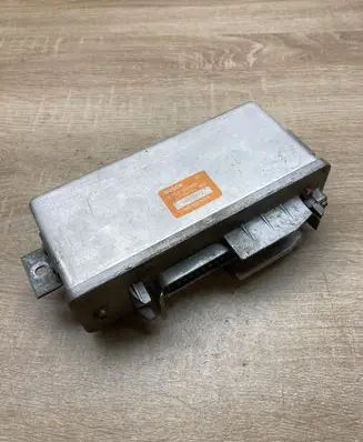 Volkswagen PASSAT B4 ABS control unit/module 443907379C 0265100037