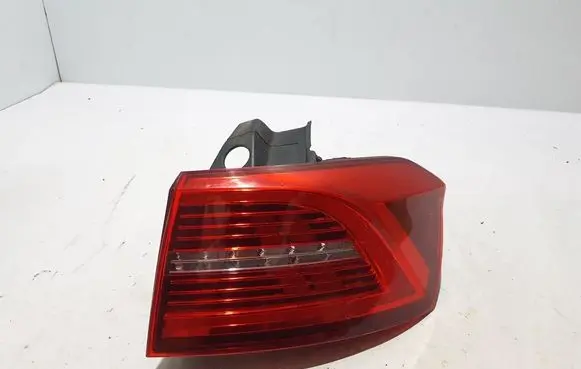 Volkswagen PASSAT B8 Rear/tail lights 3G9945208B