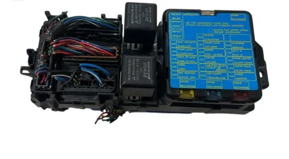 Mitsubishi L400, Space Gear Fuse module MR352100