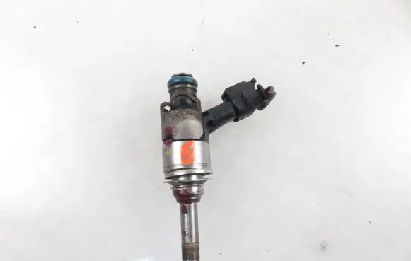 Audi A4 S4 B8 8K Fuel injector 206E036G