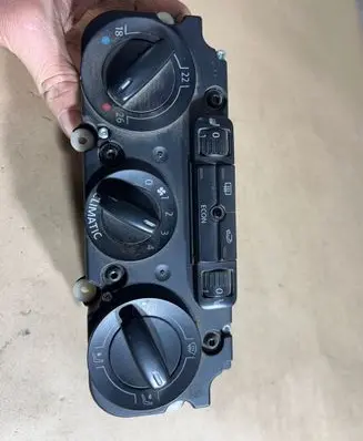 Volkswagen Golf V Climate control unit 1cf74730921