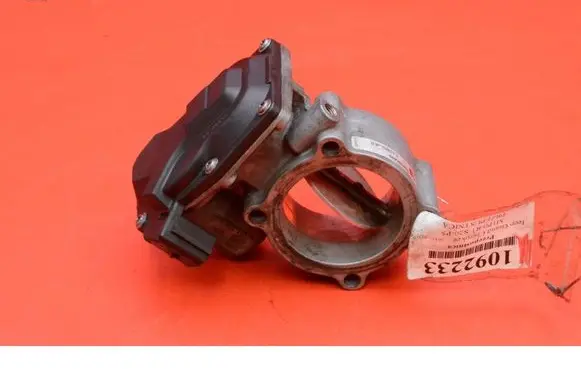 Jeep Grand Cherokee Throttle body valve 701970080