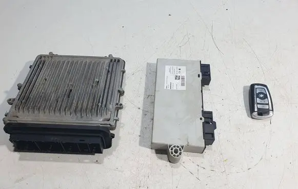 BMW 5 GT F07 Engine ECU kit and lock set 0281017079 8511372 030071134