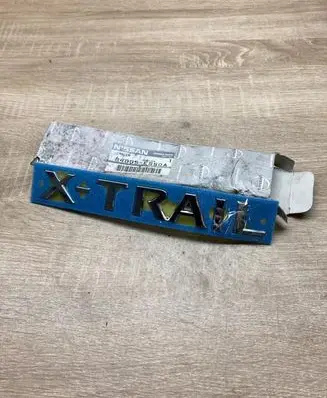 Nissan X-Trail T30 Manufacturers badge/model letters 84895ES50A XTRAIL