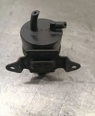 Vacuum air tank