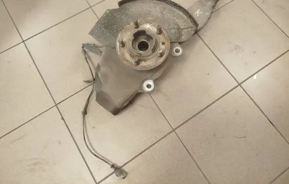 Land Rover Range Rover Sport L494 Front wheel hub 3K186