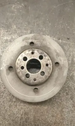 Volkswagen Golf IV Crankshaft pulley 038105243