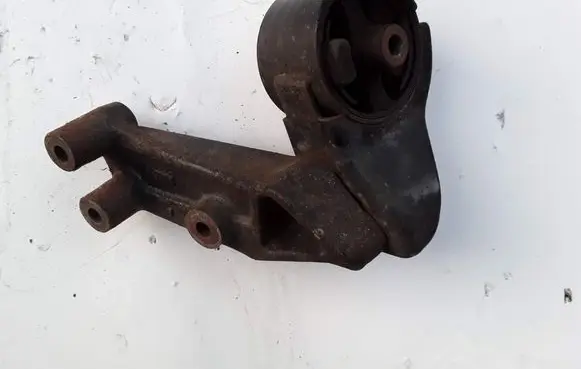 KIA Carnival Engine mount bracket 2B06LJ3AT J3AT