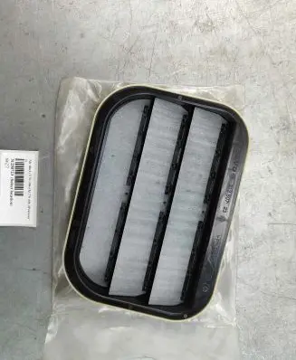 Volvo V70 Quarter panel pressure vent 31250723