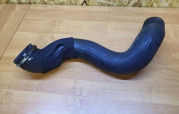 Volvo XC60 Intercooler hose/pipe 30741795