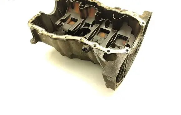 Renault Megane III Oil sump 8200318813 8200660297