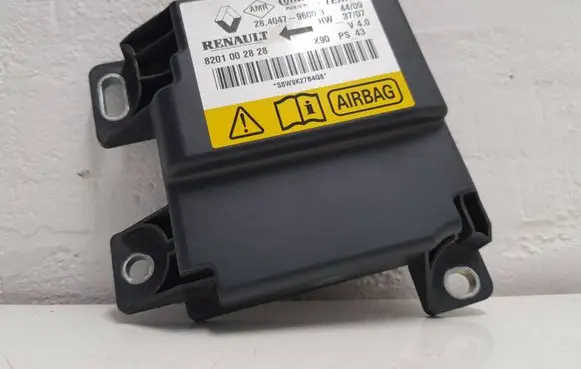 Dacia Sandero Airbag control unit/module 8201002828 28404796003
